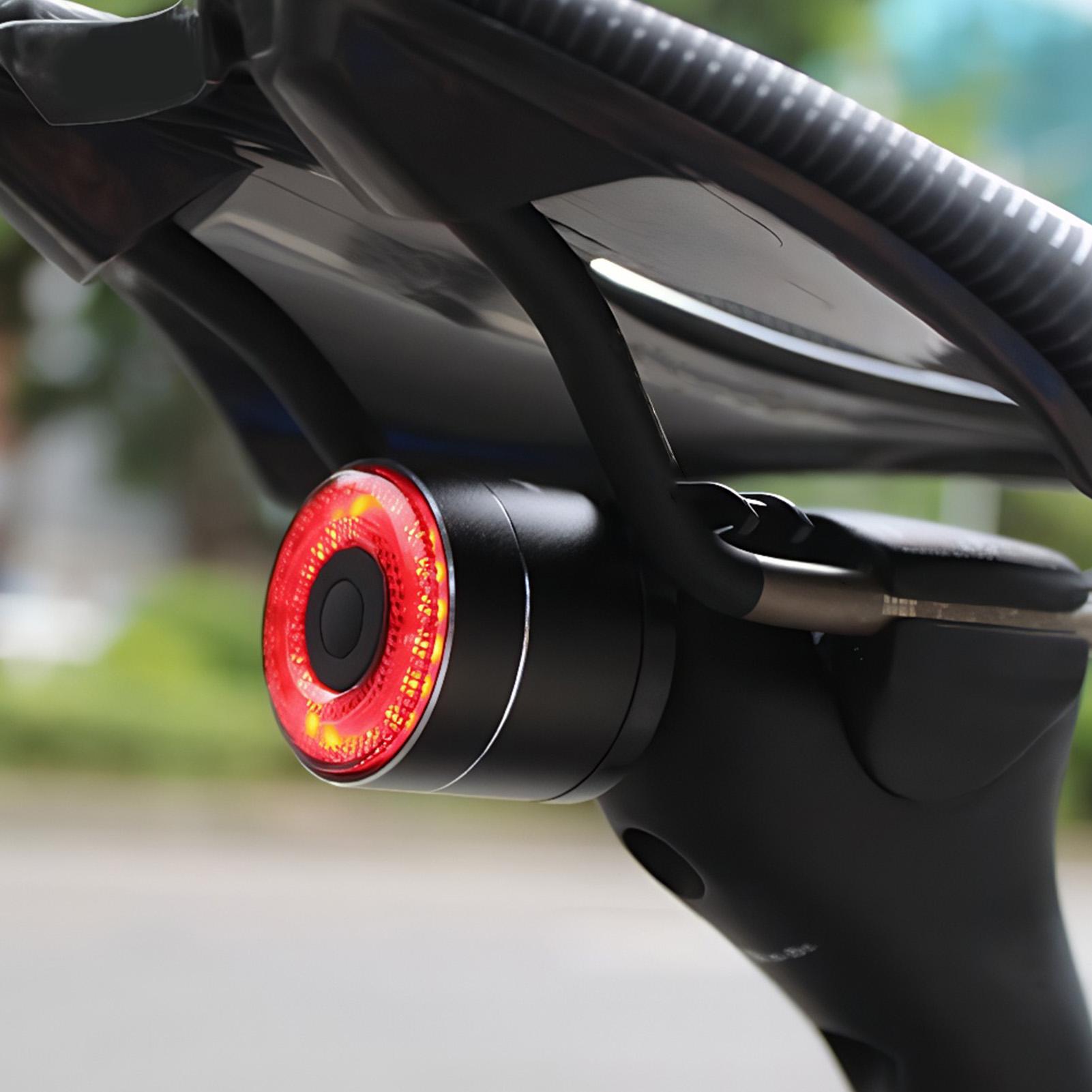 Inteligentne światło hamowania – Commuting With Road Bike recenzja i cena